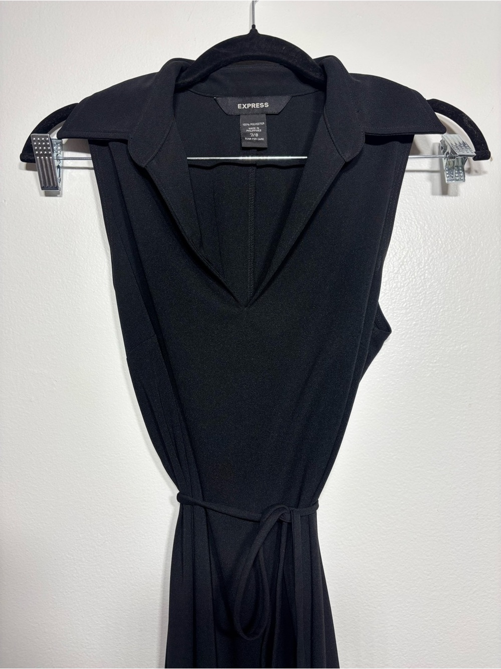 Simple Chic Express Dress - Picture 2 of 8
